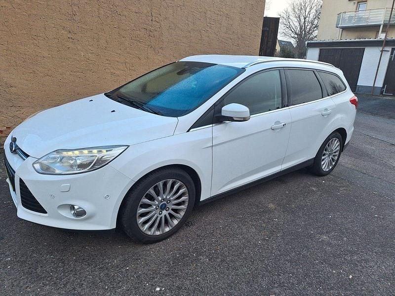 Gebraucht Ford Focus S 150 PS (110 kW) 2013 Weiß Kombi