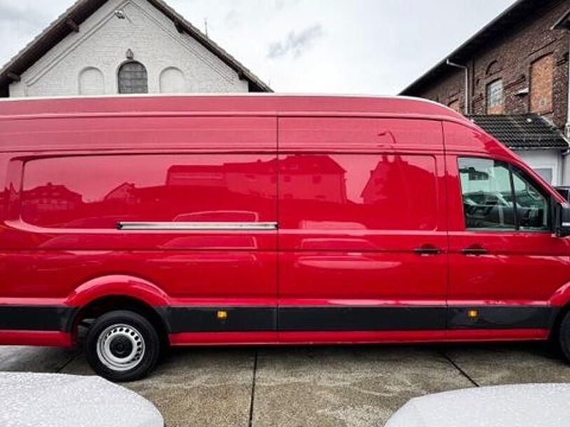 Gebraucht VW Crafter 177 PS (130 kW) 2019 Rot Van