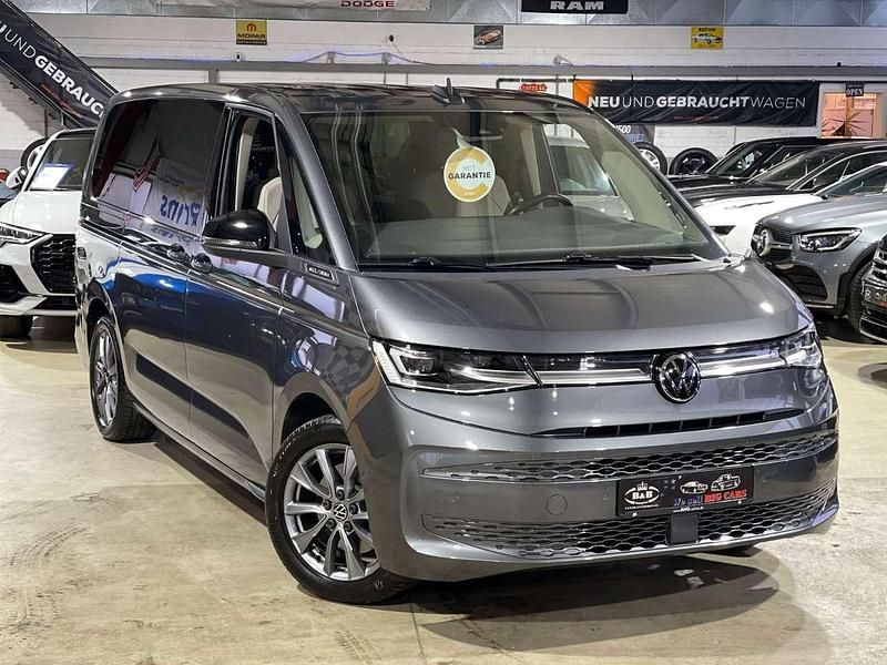 Gebraucht VW Multivan 204 PS (150 kW) 2024 Indiumgrau Van / Kleinbus