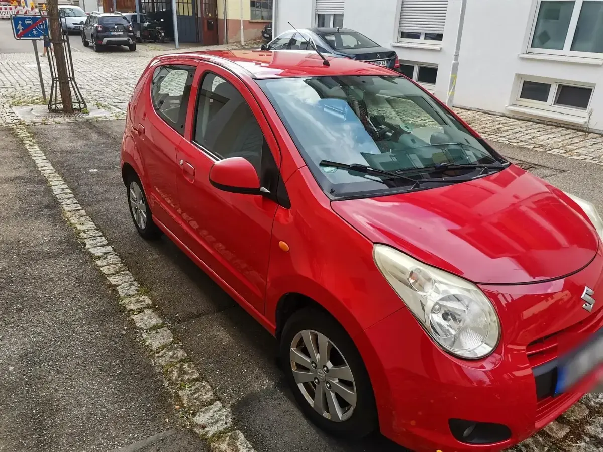 Gebraucht Suzuki Alto 68 PS (50 kW) 2010 Rot Kleinwagen