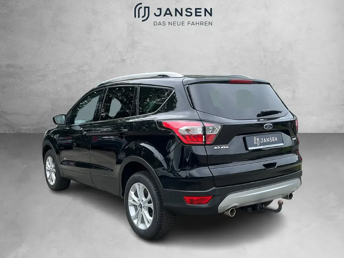 Gebraucht Ford Kuga Titanium 176 PS (129 kW) 2018 Schwarz SUV