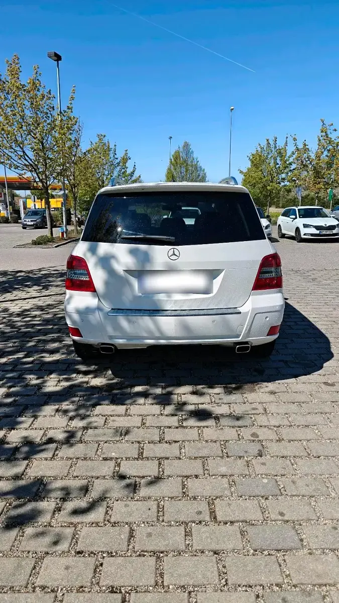 Gebraucht Mercedes GLK250 213 PS (156 kW) 2010 Weiß SUV