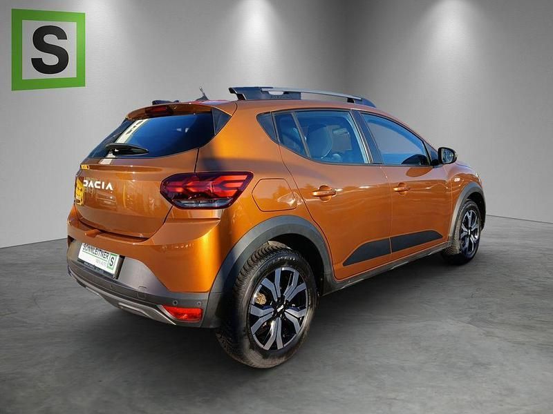Gebraucht Dacia Sandero Expression 110 PS (80 kW) 2023 Orange Kleinwagen