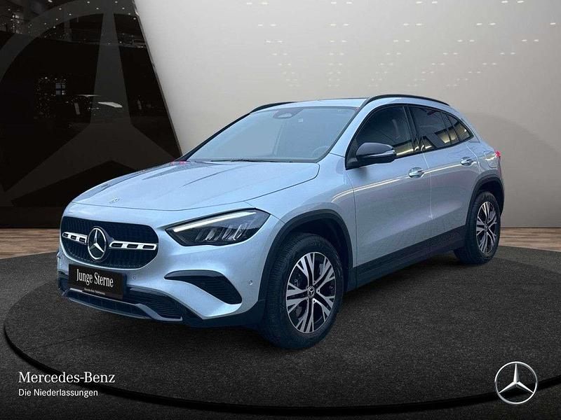 Gebraucht Mercedes GLA220 Advanced 190 PS (139 kW) 2024 Silber SUV