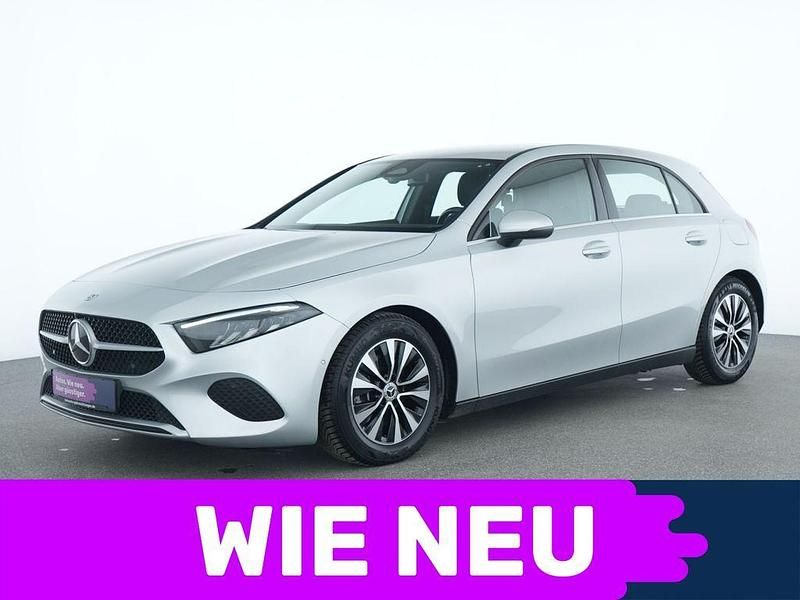 Silber Gebraucht 2023 Mercedes A180 Limousine | 24.901 € (Guter Preis) - Bild 1/4