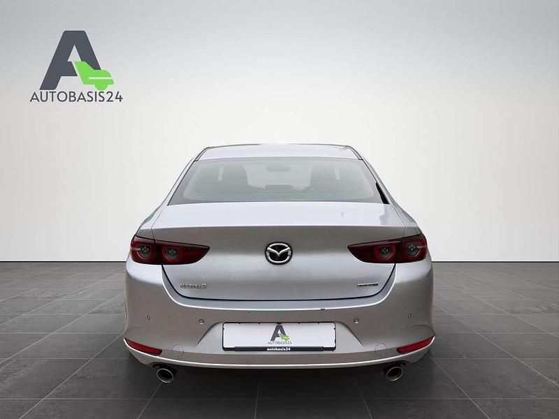 Używany Mazda 3 Selection 179 KM (131 kW) 2020 Srebrny Sedan/Limuzyna