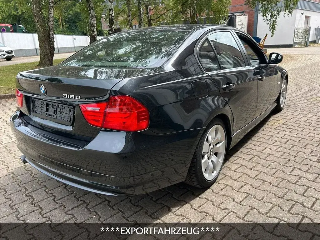 Gebraucht BMW 318 Comfort Edition 143 PS (105 kW) 2009 Schwarz Limousine