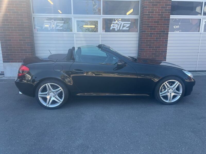 Gebraucht Mercedes SLK350 305 PS (224 kW) 2008 Schwarz Cabrio