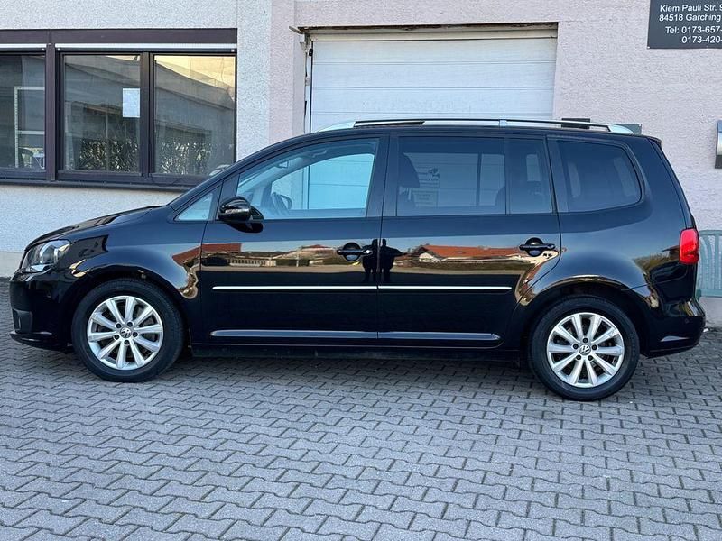 Gebraucht VW Touran Highline 140 PS (102 kW) 2011 Schwarz Van / Kleinbus