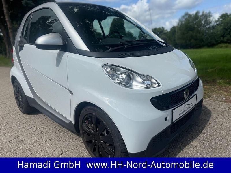 Weiß Gebraucht 2015 Smart ForTwo Coupé Kleinwagen | 6.999 € (Guter Preis) - Bild 1/4