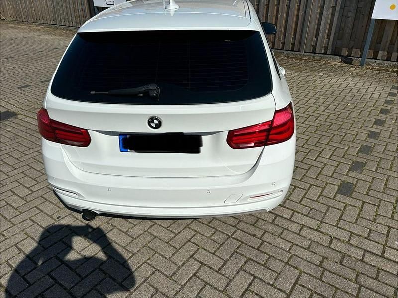 Gebraucht BMW 316 Performance 116 PS (85 kW) 2015 Weiß Kombi