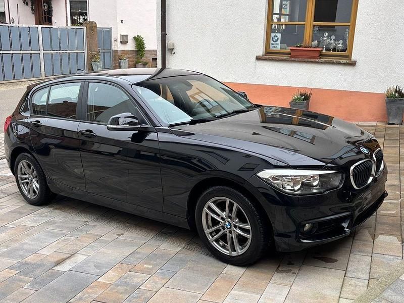 Gebraucht BMW 116 Advantage 116 PS (85 kW) 2018 Schwarz Kleinwagen