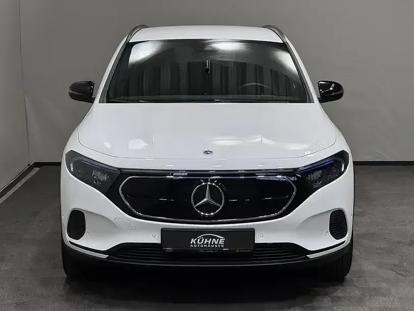 Gebraucht Mercedes EQA300 Advanced 167 kW (228 PS) 2023 Unilack polarweiß SUV