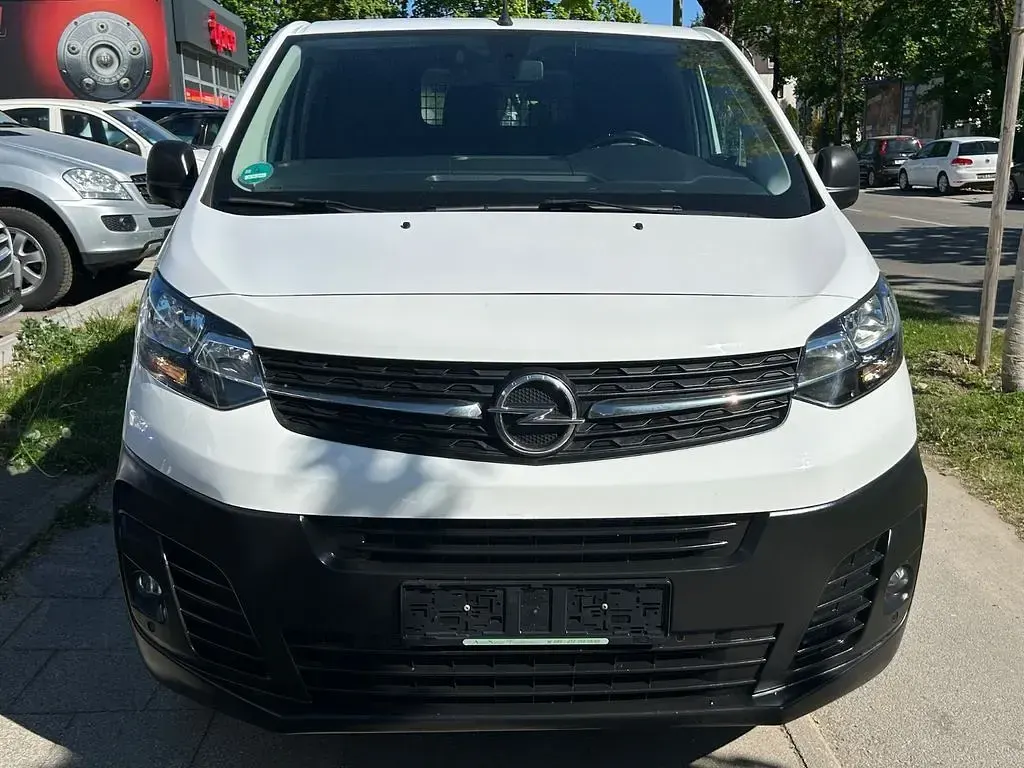 Gebraucht Opel Vivaro 120 PS (88 kW) 2020 Weiß Van / Kleinbus