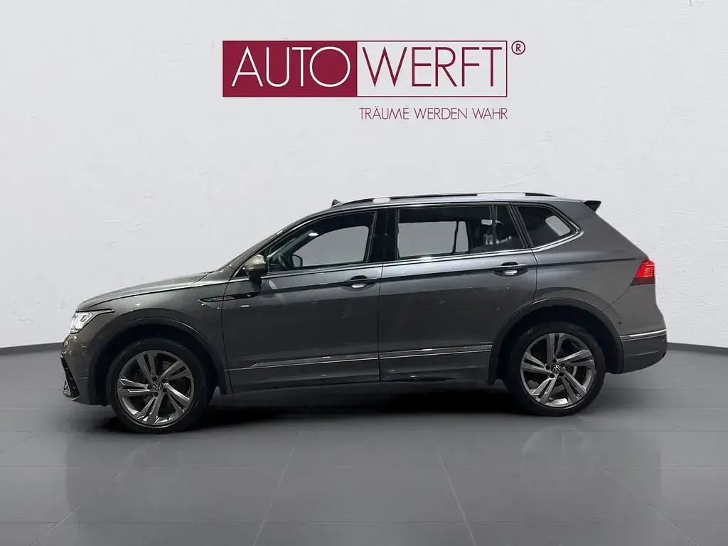 Gebraucht VW Tiguan Allspace R-line 200 PS (147 kW) 2023 Grau SUV