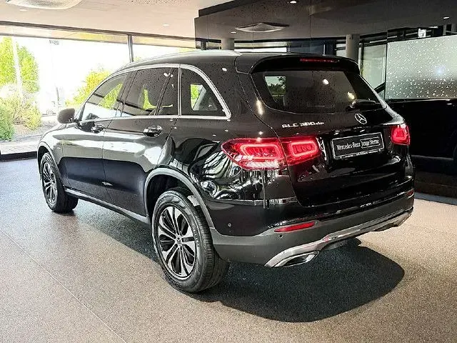 Gebraucht Mercedes GLC300e 306 PS (225 kW) 2021 SUV