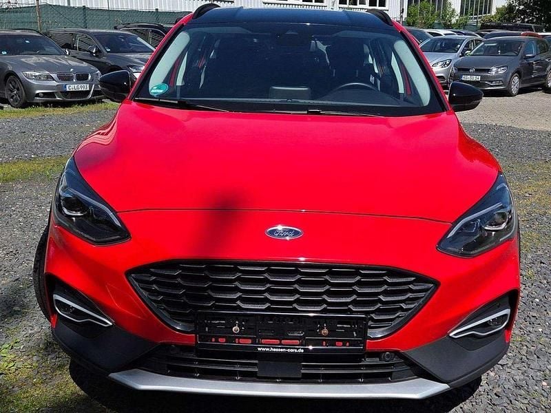 Second-hand Ford Focus Active 155 CP (114 kW) 2021 Roșu Berlinǎ