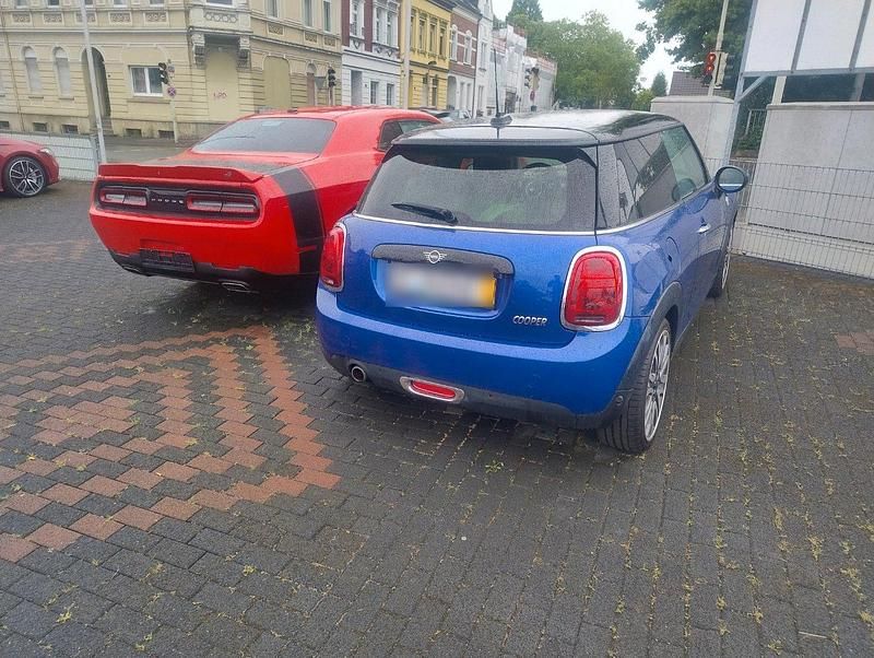 Second-hand Mini Cooper 136 CP (100 kW) 2018 Albastru Hatchback