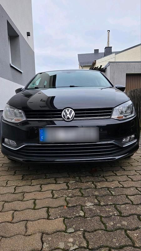 Schwarz Gebraucht 2015 VW Polo Kleinwagen | 9.500 € (Fairer Preis) - Bild 1/4