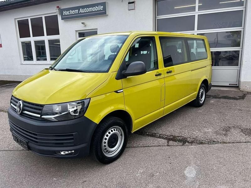 Gebraucht VW T6 150 PS (110 kW) 2017 Grape yellow Van