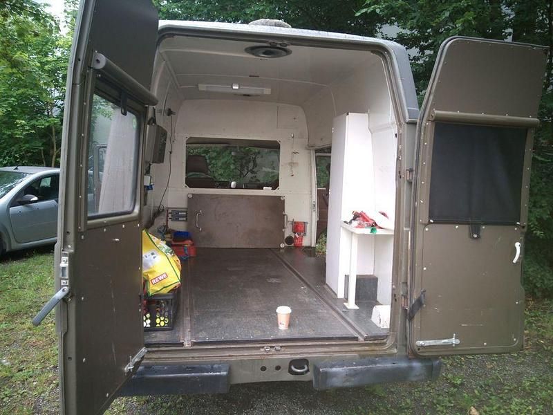 Grün Gebraucht 1982 VW LT Van / Kleinbus | 8.888 € - Bild 1/4