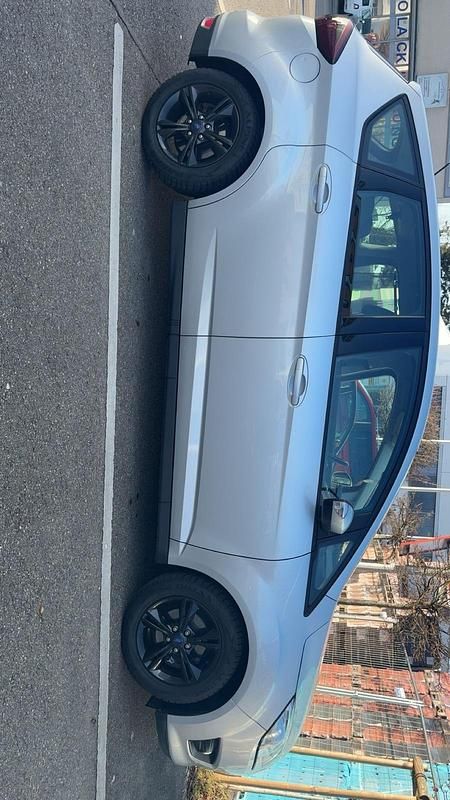 Gebraucht Ford C-MAX 125 PS (91 kW) 2015 Silber Van / Kleinbus