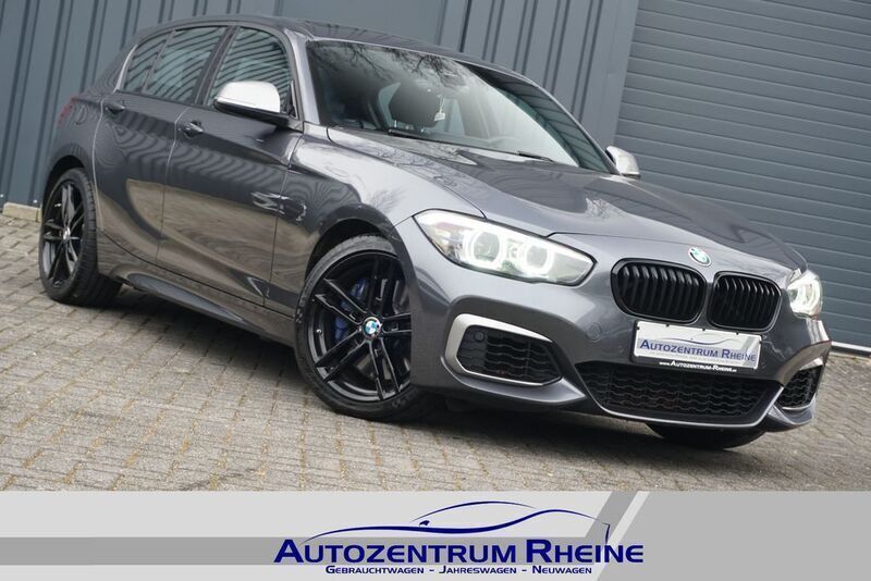 Grau Gebraucht 2016 BMW M140 M Sport Limousine | 32.888 € (Fairer Preis) - Bild 1/4