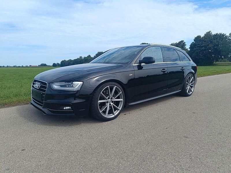 Schwarz Gebraucht 2014 Audi A4 S-Line Kombi | 13.999 € (Etwas zu teuer) - Bild 1/4