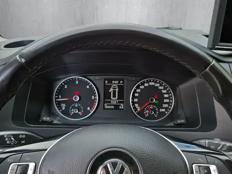 Gebraucht VW Transporter 150 PS (110 kW) 2019 Deep ocean blue Van