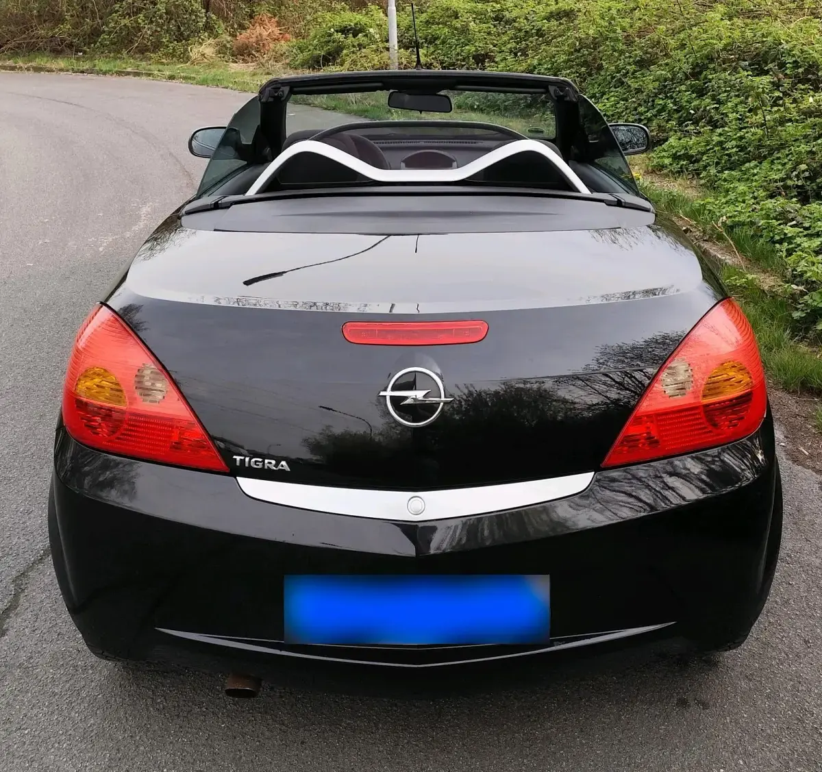 Gebraucht Opel Tigra 90 PS (66 kW) 2004 Schwarz Cabrio