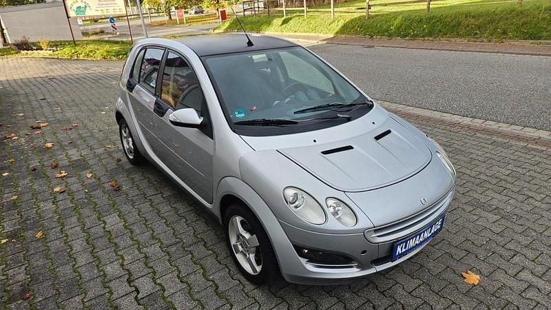 Tridionsicherheitszelle in si Gebraucht 2006 Smart ForFour Basis Kleinwagen | 1.980 € (Fairer Preis) - Bild 1/4