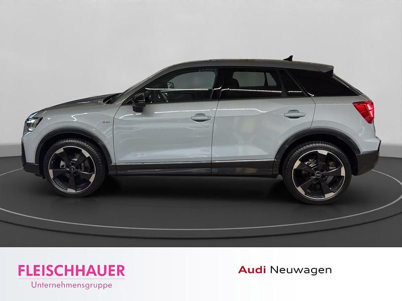 Neu Audi Q2 S-Line 150 PS (110 kW) 2026 Grau SUV