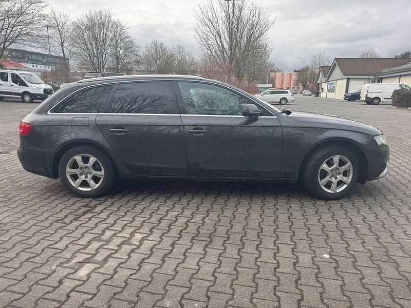 Gebraucht Audi A4 Ambition 143 PS (105 kW) 2011 Schwarz Kombi