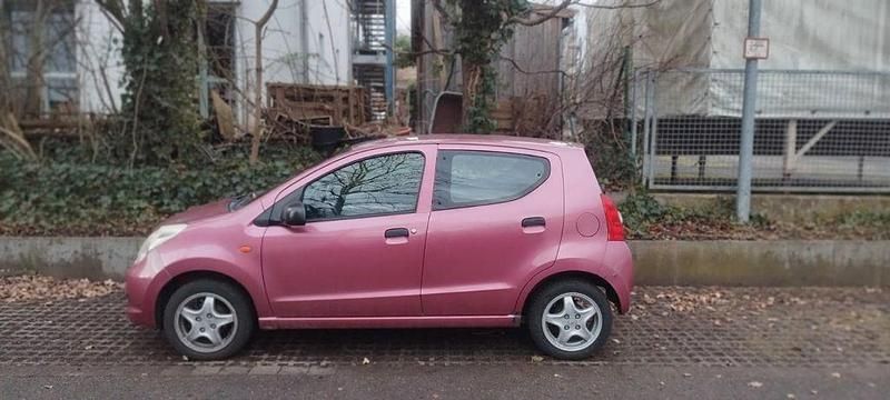 Gebraucht Suzuki Alto 68 PS (50 kW) 2011 Rot Kleinwagen