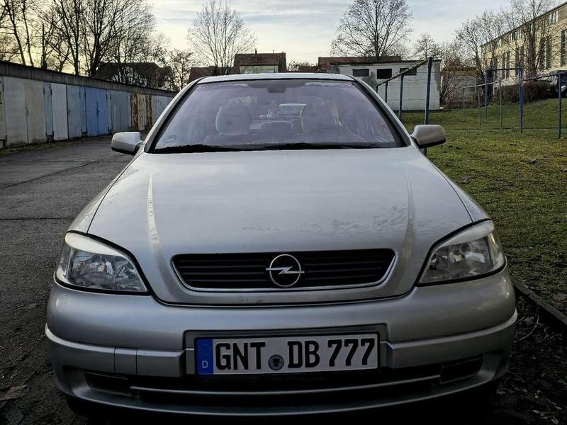 Gebraucht Opel Astra 125 PS (91 kW) 2002 Grau Limousine