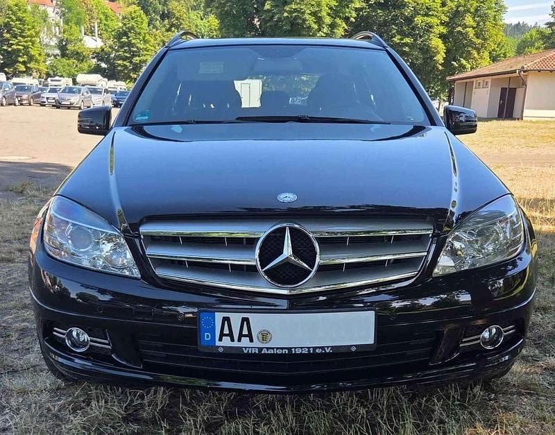 Schwarz Gebraucht 2009 Mercedes C180 Kombi | 4.000 € (Guter Preis) - Bild 1/4