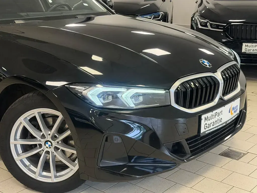 Gebraucht BMW 318 Performance 150 PS (110 kW) 2023 Schwarz Limousine