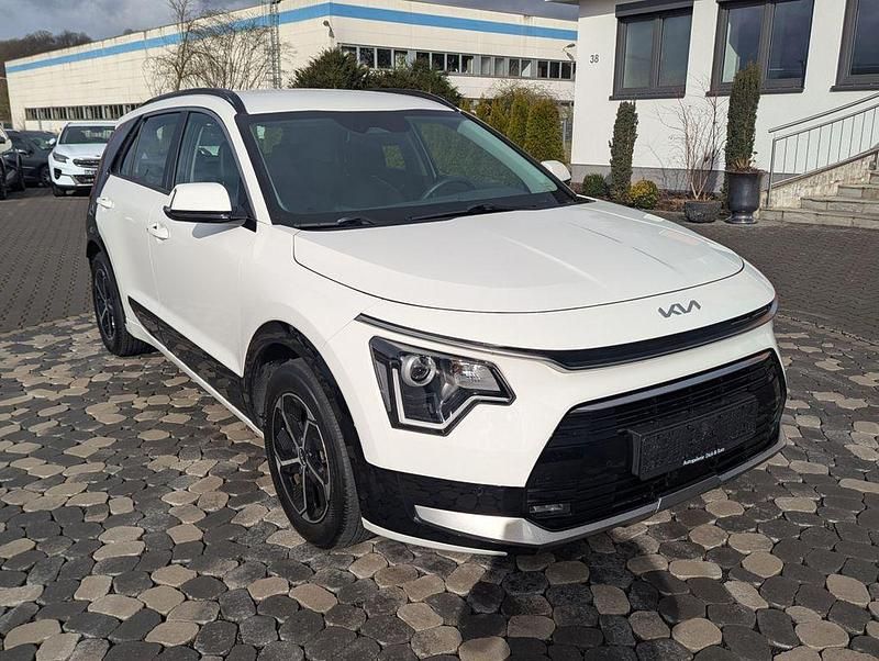 Gebraucht Kia Niro Vision 184 PS (135 kW) 2022 Weiß SUV
