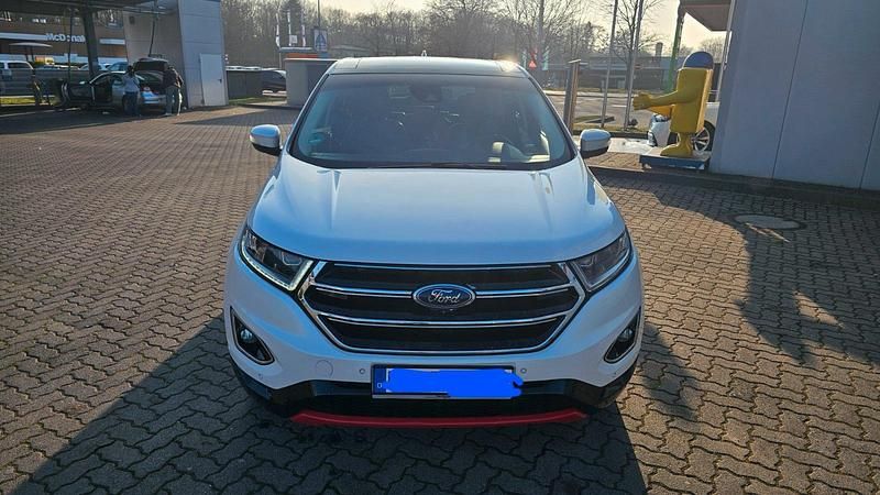 Gebraucht Ford Edge Titanium 209 PS (153 kW) 2017 Weiß SUV