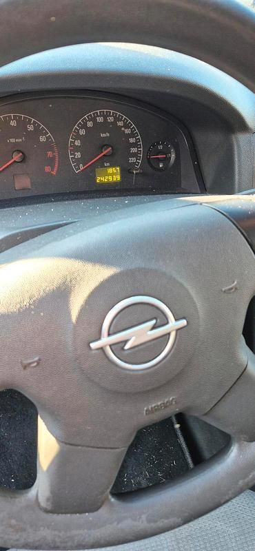 Gebraucht Opel Vectra 122 PS (89 kW) 2002 Limousine