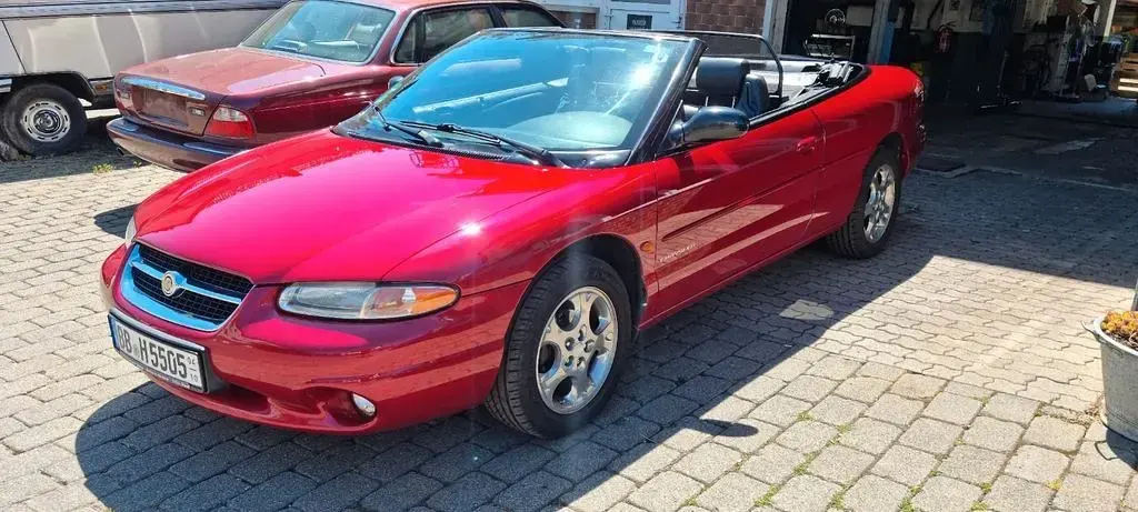Gebraucht Chrysler Stratus 163 PS (119 kW) 1998 Rot Cabrio