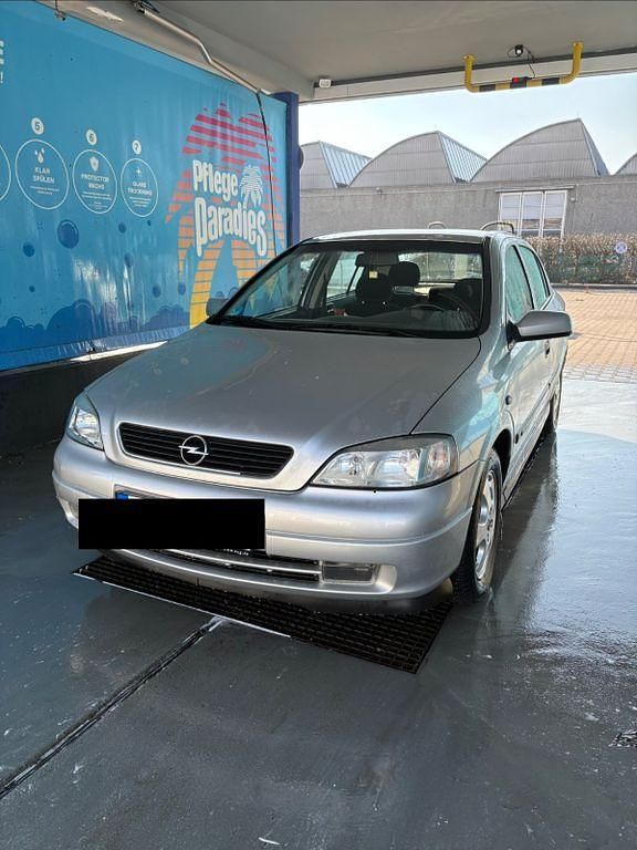 Second-hand Opel Astra 101 CP (74 kW) 1998 Argintiu Berlinǎ