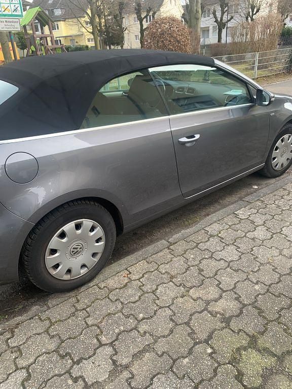 Gebraucht VW Golf Cabriolet 122 PS (89 kW) 2014 Grau Cabrio