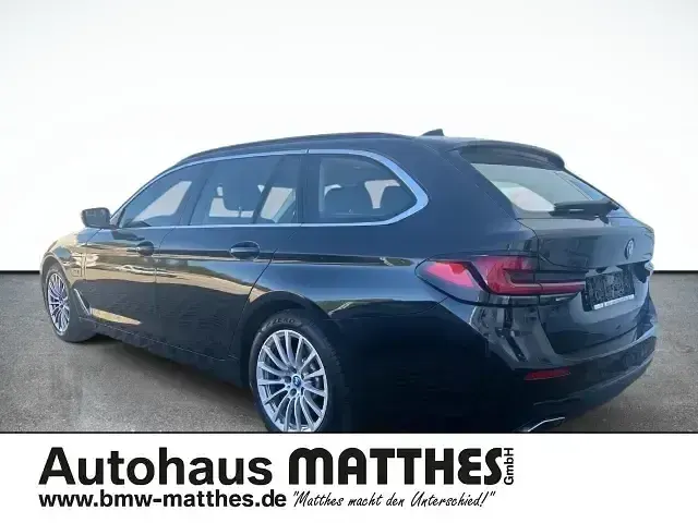 Gebraucht BMW 530e Sport Line 184 PS (135 kW) 2021 Schwarz Kombi