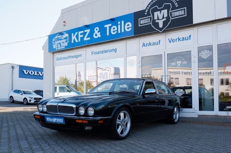 Grün Gebraucht 1996 Jaguar XJ6 Limousine | 5.980 € (Superpreis) - Bild 1/4