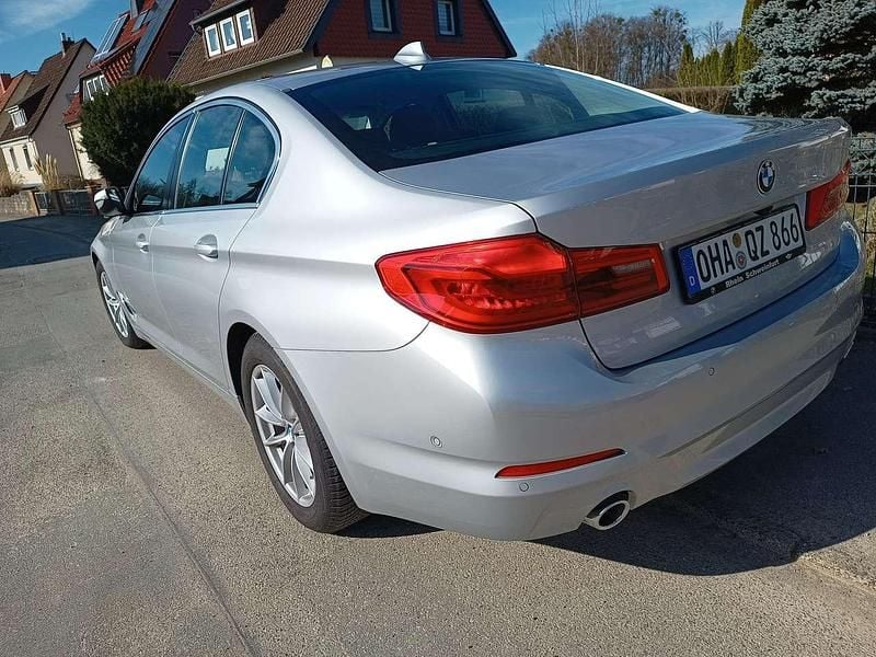 Gebraucht BMW 520 184 PS (135 kW) 2018 Silber Limousine