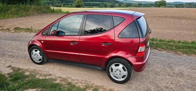 Rot Gebraucht 1998 Mercedes A140 Kleinwagen | 2.100 € (Fairer Preis) - Bild 1/4