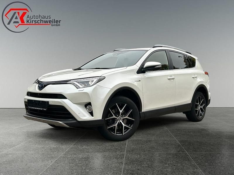 Novaweiss perleffekt Gebraucht 2017 Toyota RAV4 Hybrid Style SUV | 27.490 € - Bild 1/4