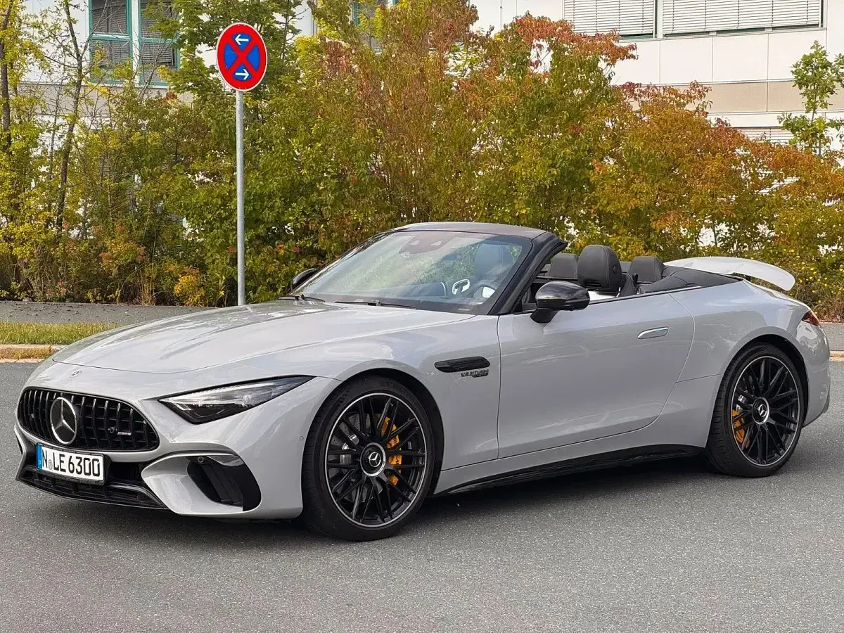 Gebraucht Mercedes SL63 AMG AMG 585 PS (430 kW) 2022 Grau Cabrio