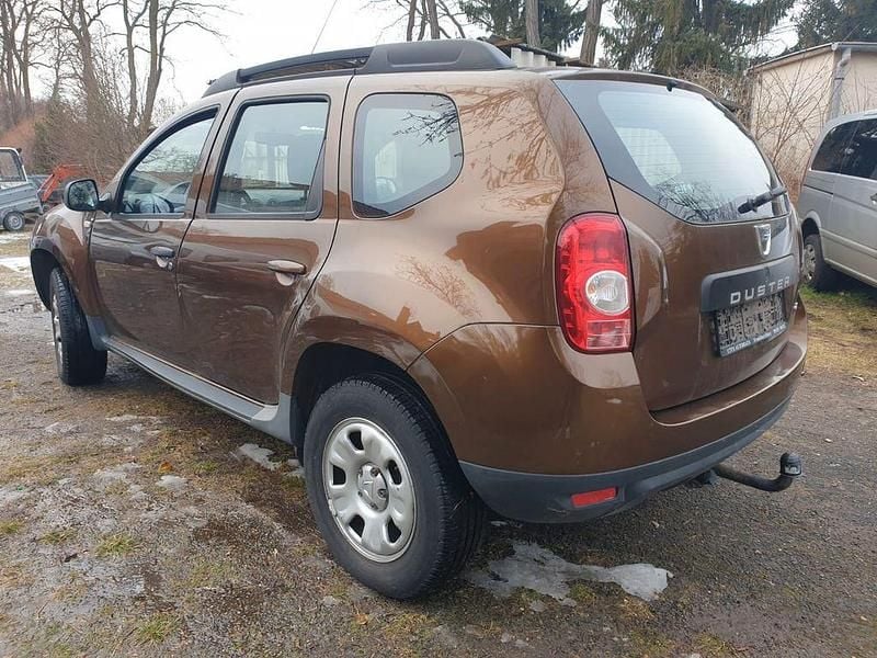 Second-hand Dacia Duster 110 CP (80 kW) 2012 Maro SUV
